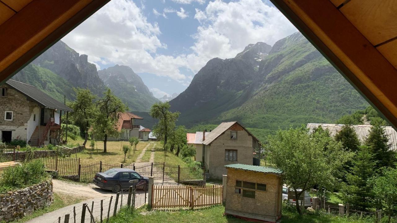 Guest House Ulaj Vuthaj Buitenkant foto